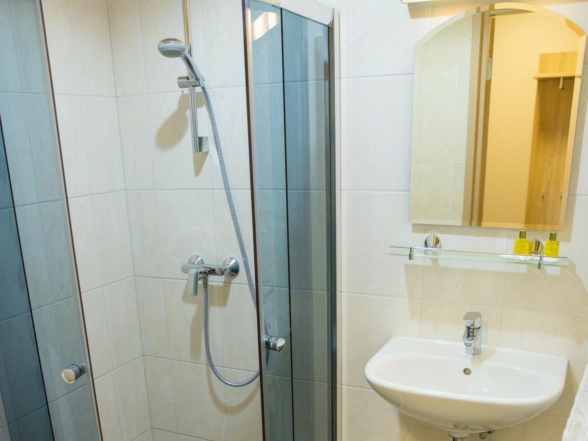 מוסטוואה Ankur Hotell מראה חיצוני תמונה